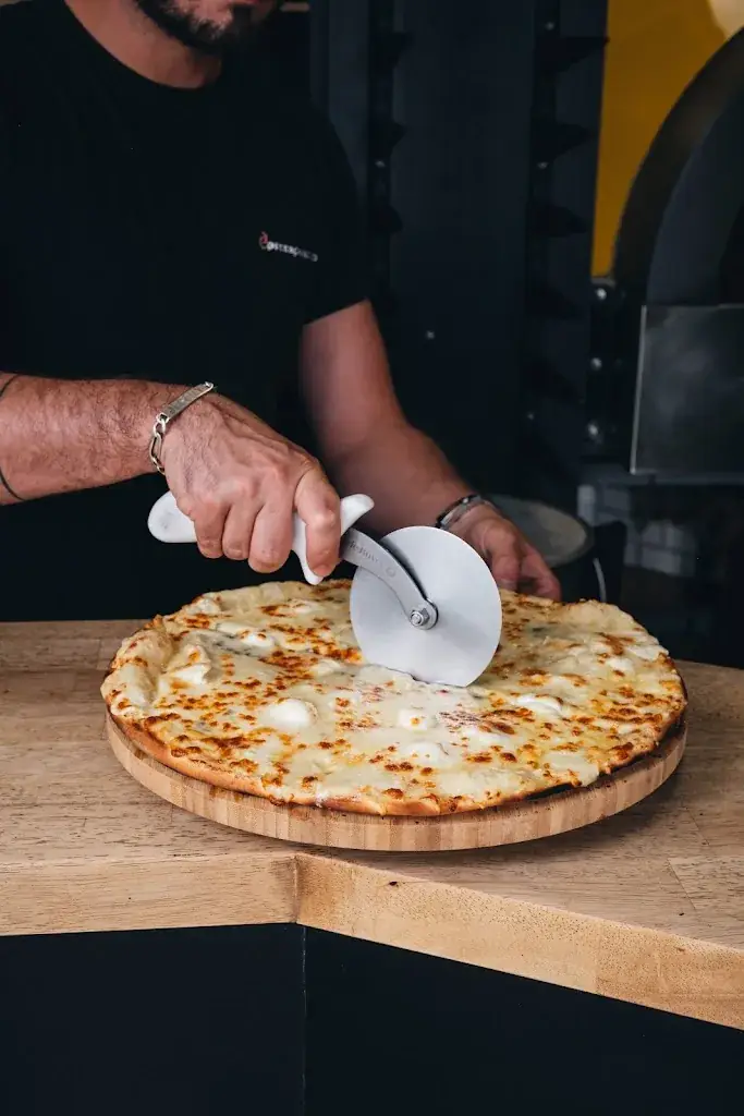 Pizza Passion_Aucamville_slider_image_3