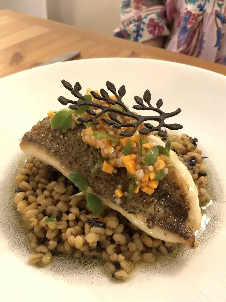 Jean Arlat_Restaurant - Le Virgil_Fenouillet_review