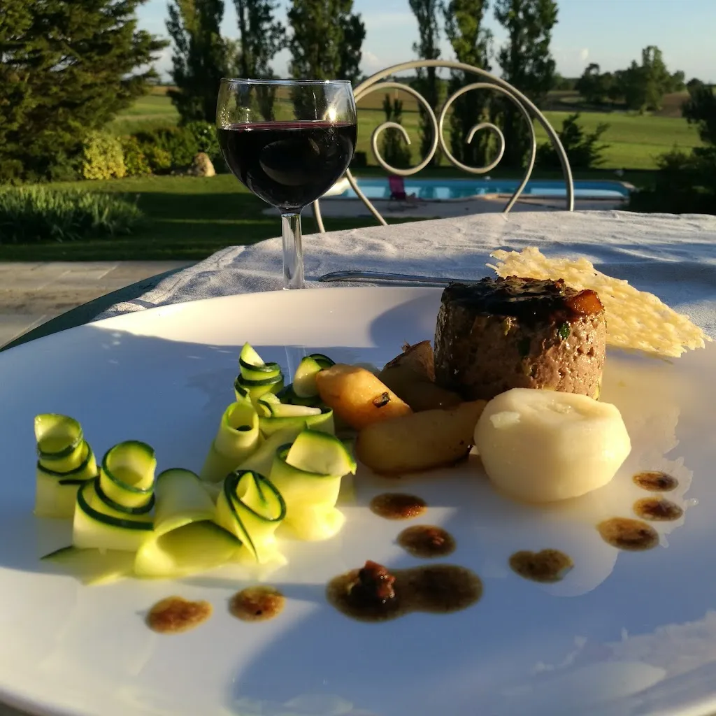 En Richard restaurant in Auriac-sur-Vendinelle