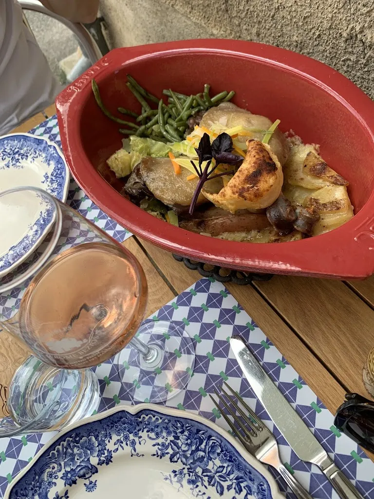 Vera Zuidhof_LE SAINT ANDRE_Saint-André_review