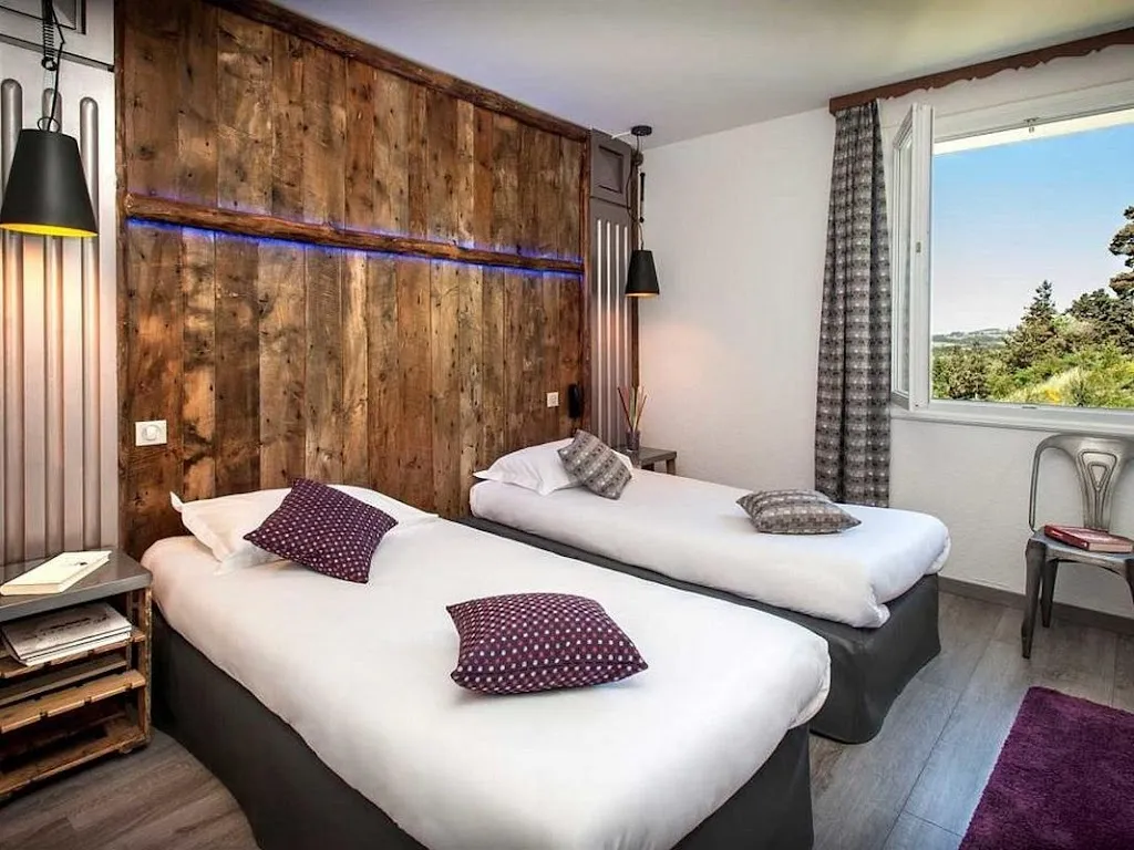 Logis Hôtel et Spa Chez Camillou_Aubrac_slider_image_2