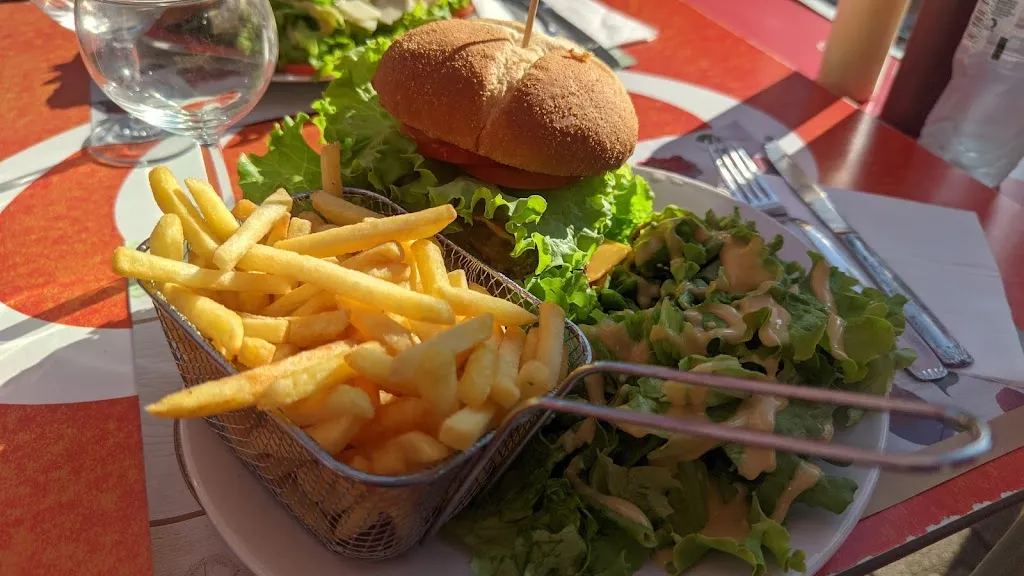 Restaurant Bois Français (snack base de Loisirs)_Saint-Ismier_slider_image_2