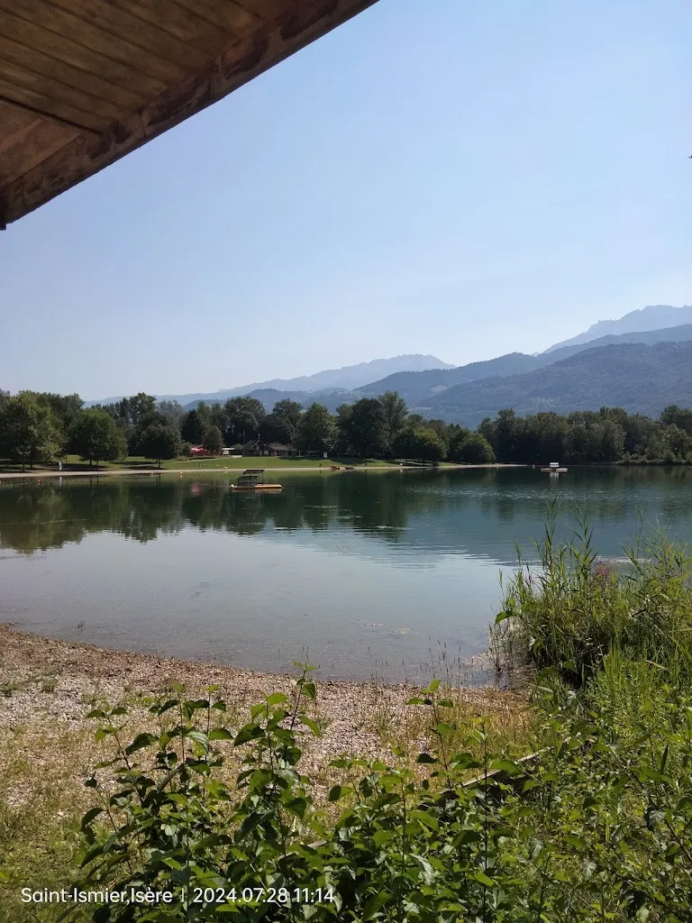Restaurant Bois Français (snack base de Loisirs)_Saint-Ismier_slider_image_3