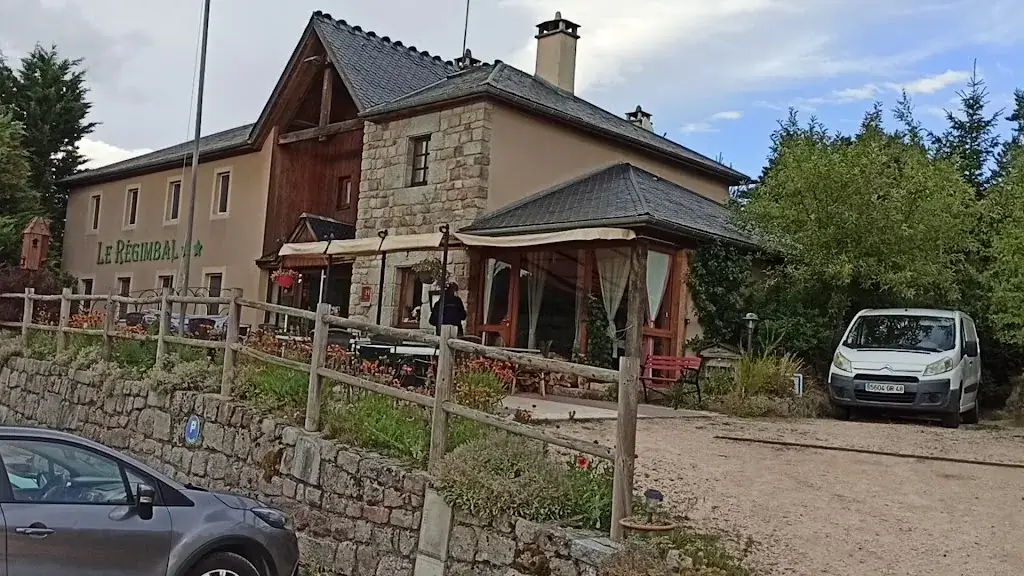 Le Regimbal_Aubrac_slider_image_1