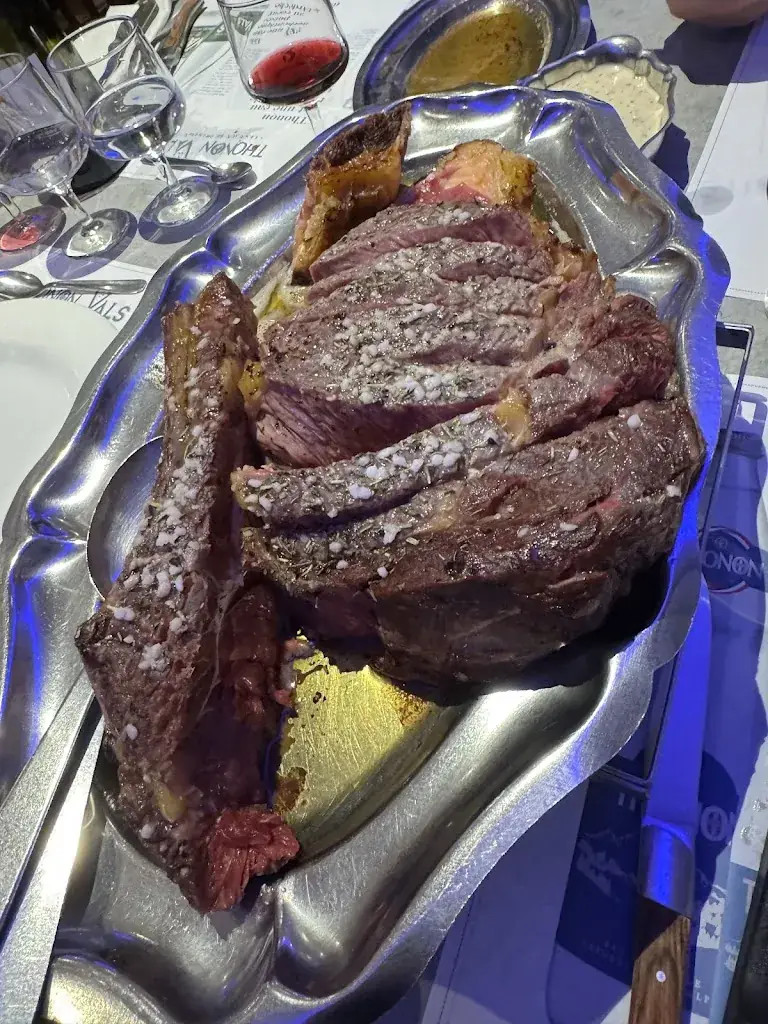 Restaurant del fao_Aubrac_slider_image_2