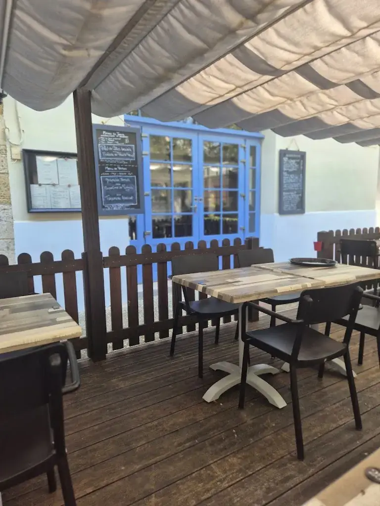 Steve Darch_Le Petit Palais_Auvillar_review