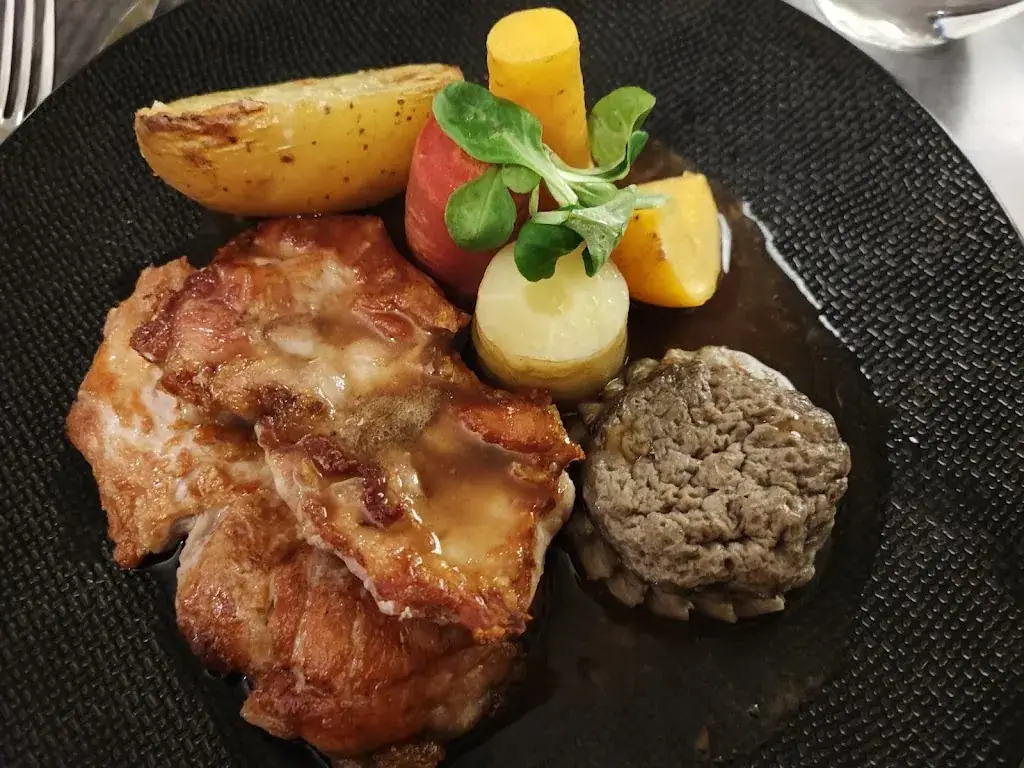 Le Petit Palais_Auvillar_slider_image_2