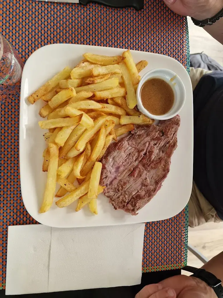 Pat Sajot_Restaurant 