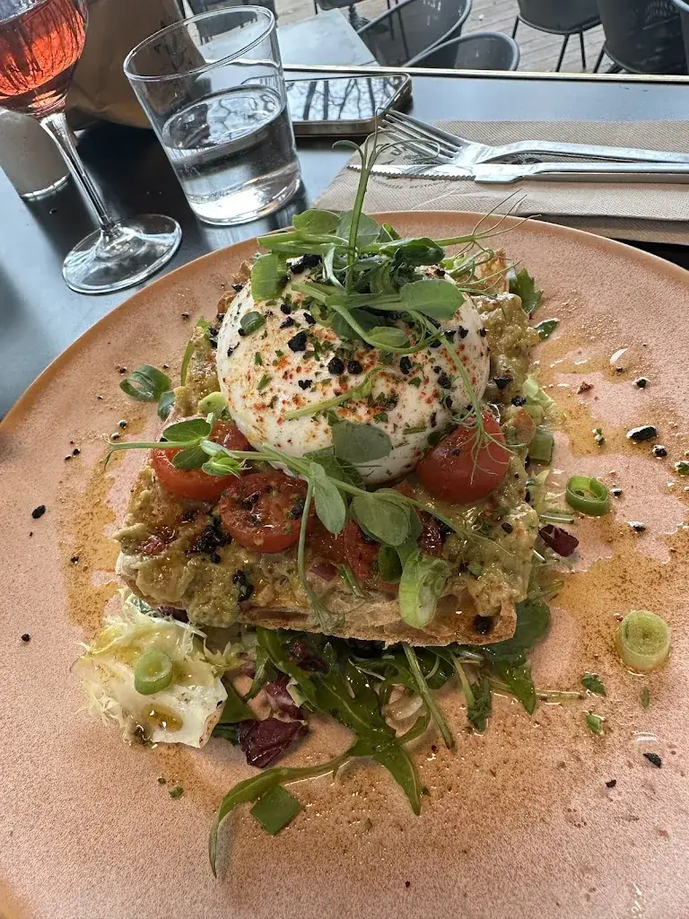 Ana Carolina Della Togna_Domaine du Lac_Aussonne_review