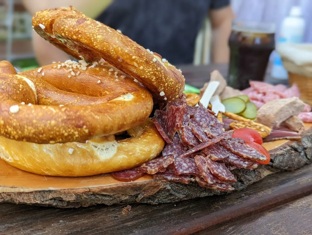 Menu_Biergarten Hans'l et Bretz'l_Aussonne_image_9