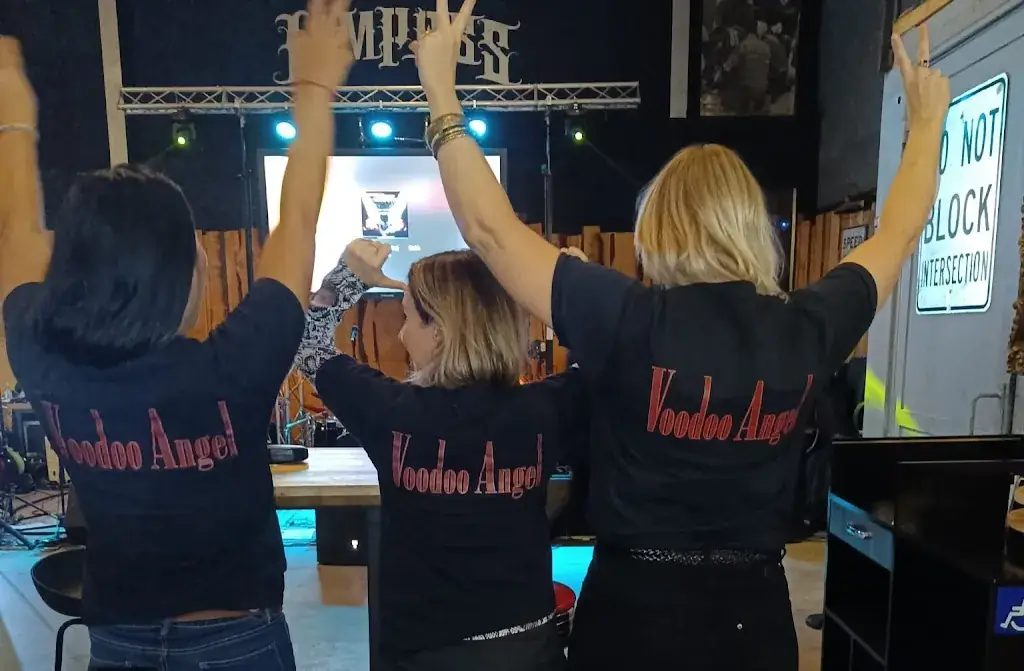 M. J. Red_L'impass_Aussonne_review