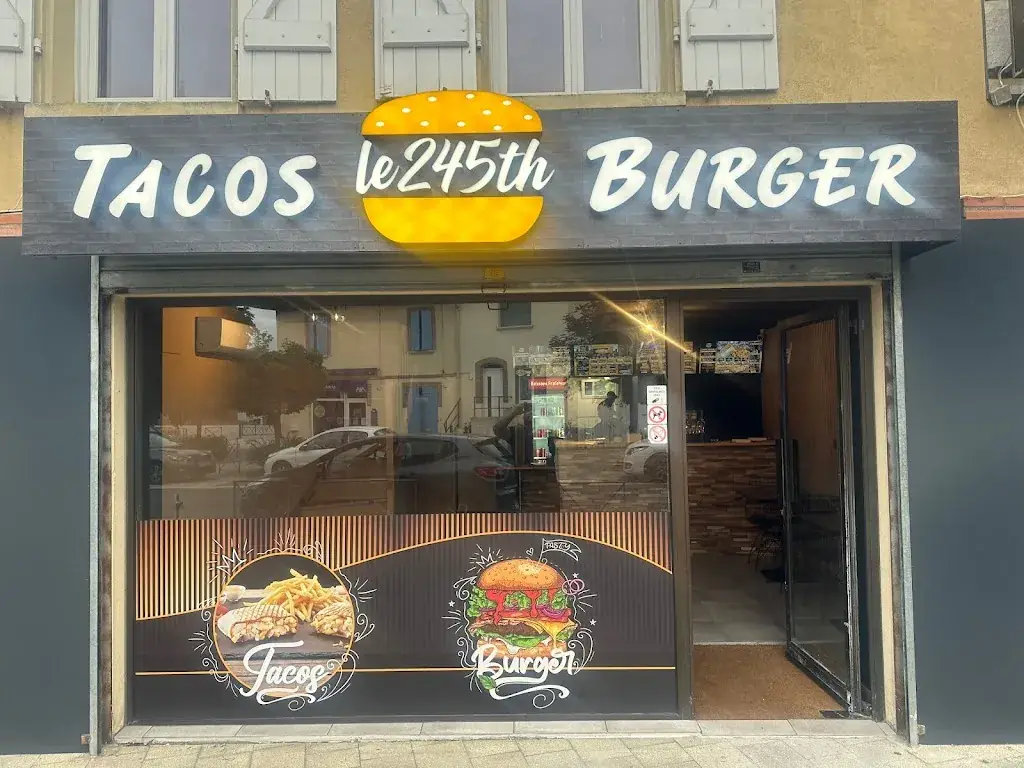 Le 245th Tacos & Burger restaurant à Aussonne