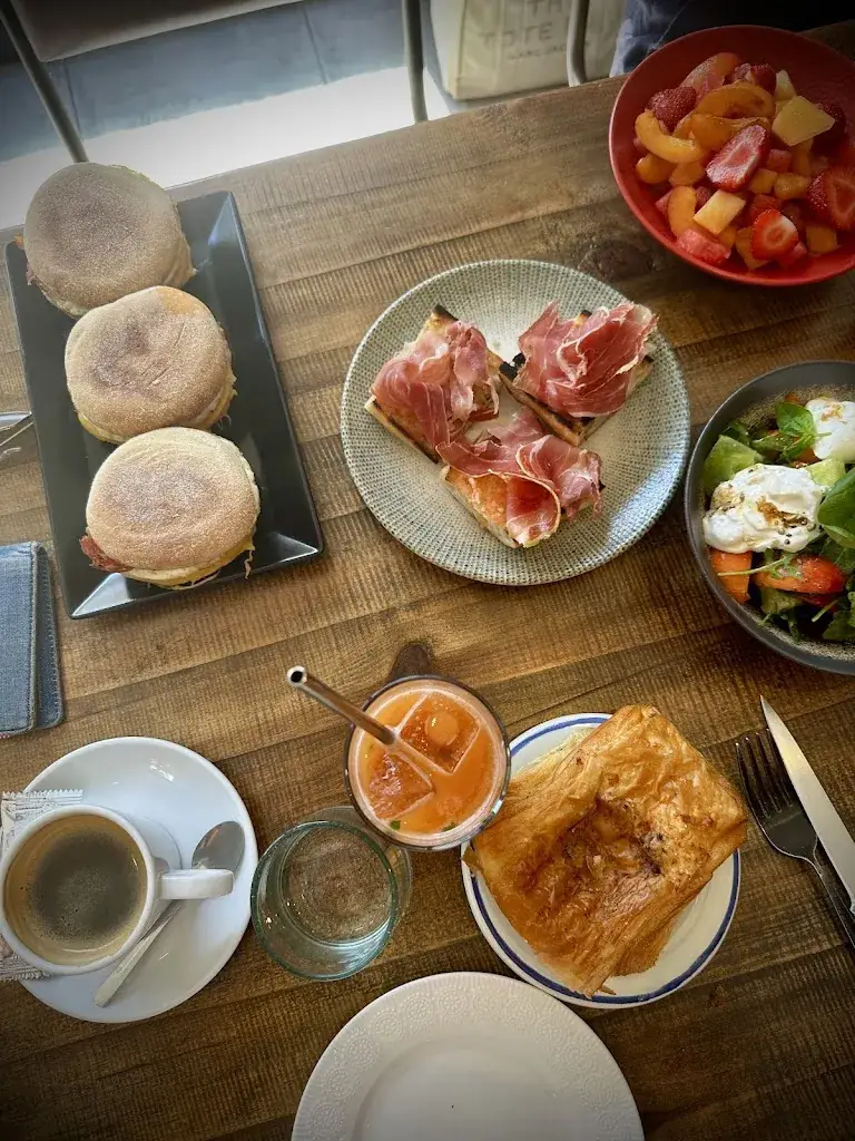 Emmanuel D._La Cantine des Canailles_Cornebarrieu_review