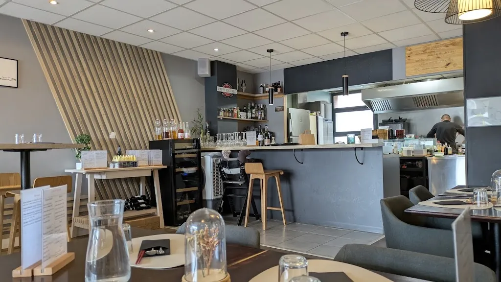 Aux goûts d'ailleurs restaurant in Castanet-Tolosan