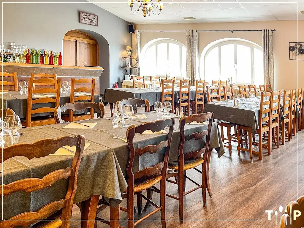 Hostellerie Etienne_Labastide-d'Anjou_slider_image_1