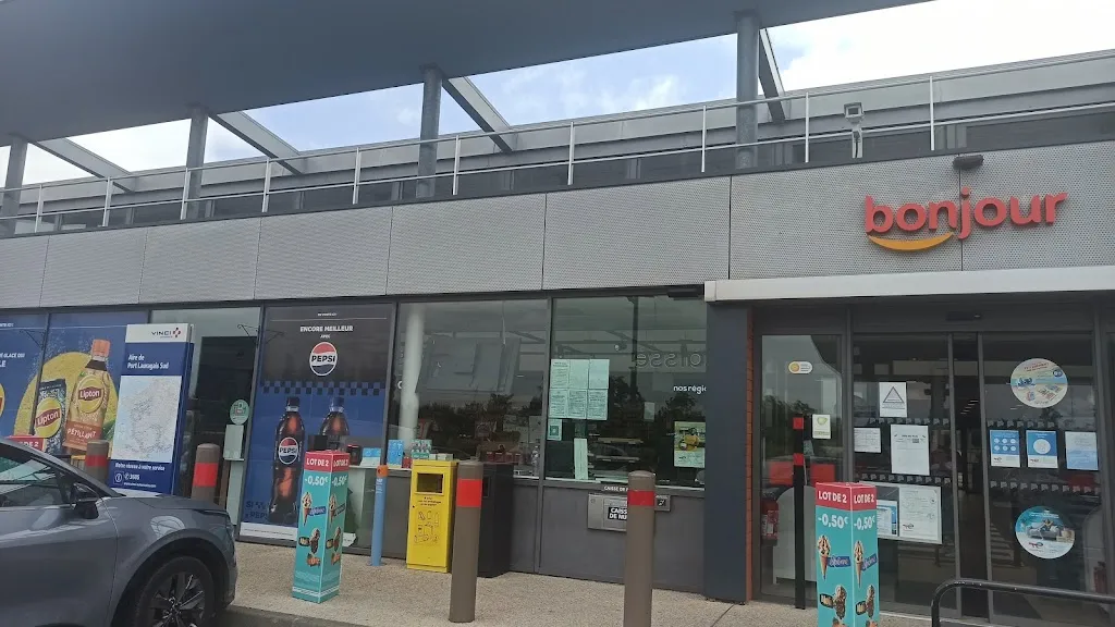 Maël Veneau_Aire de Port Lauragais Sud_Avignonet-Lauragais_review