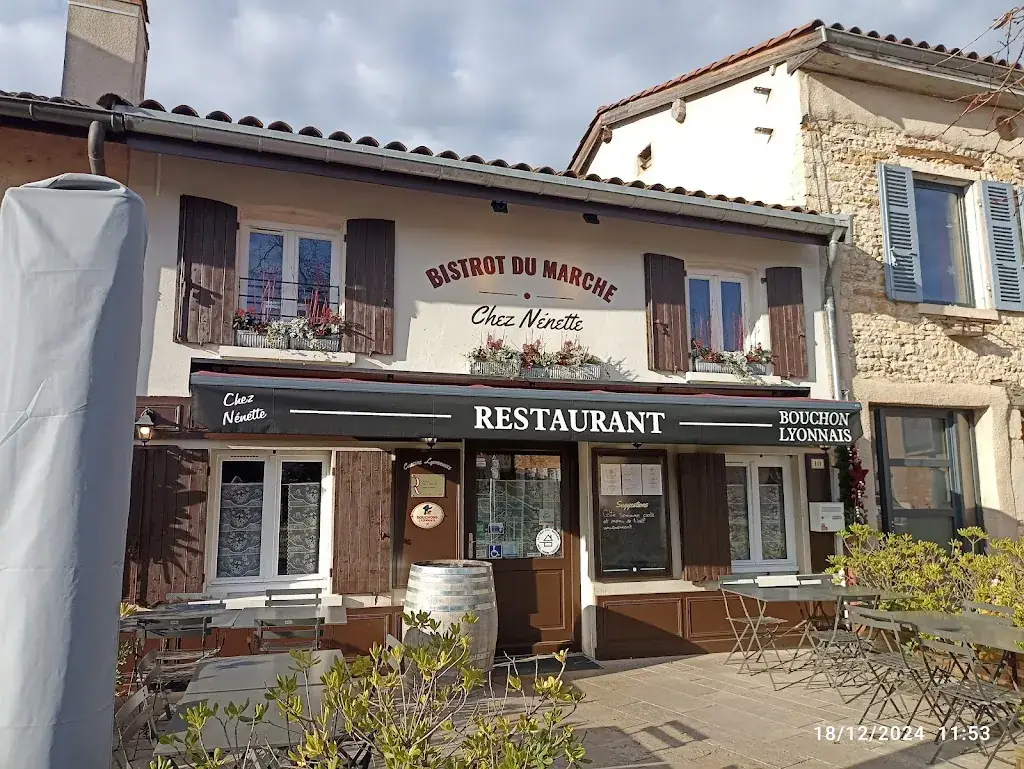 Bistrot du Marché chez Nénette. Bouchon Lyonnais restaurant in Chères