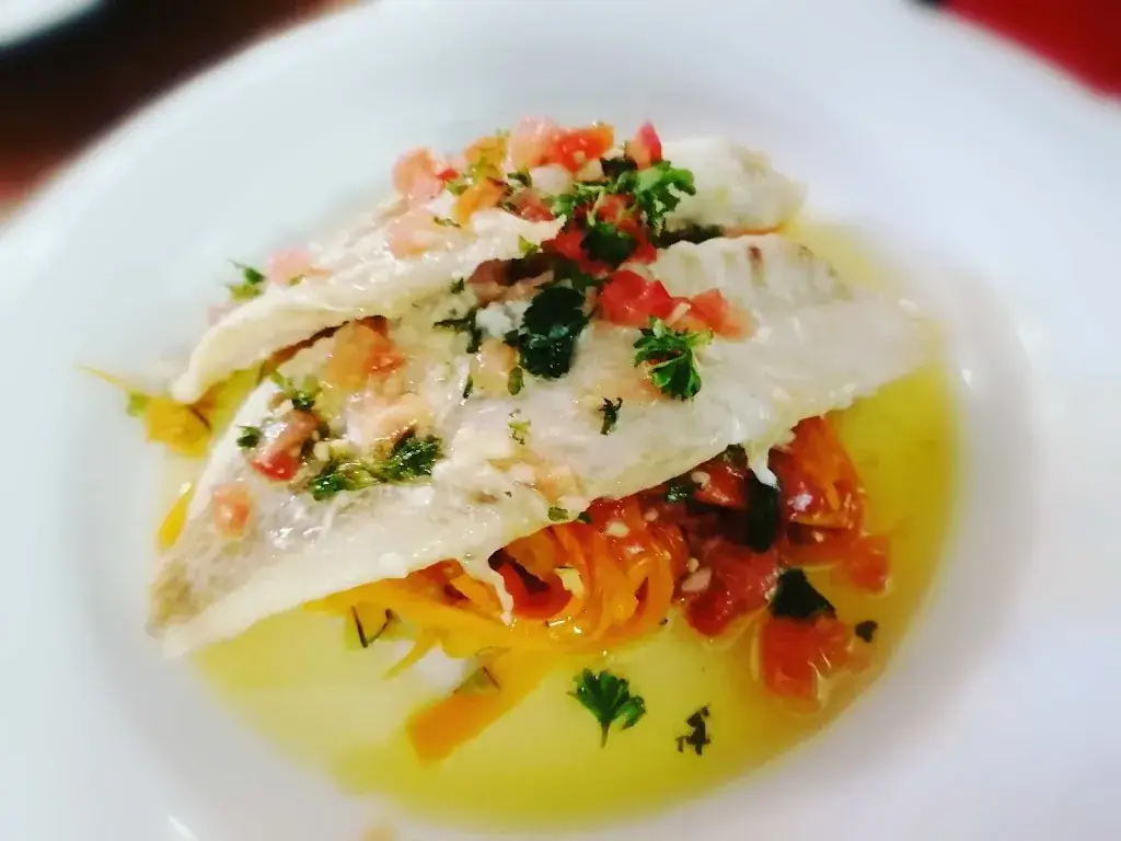 Bistrot du Marché chez Nénette. Bouchon Lyonnais_Chères_slider_image_3