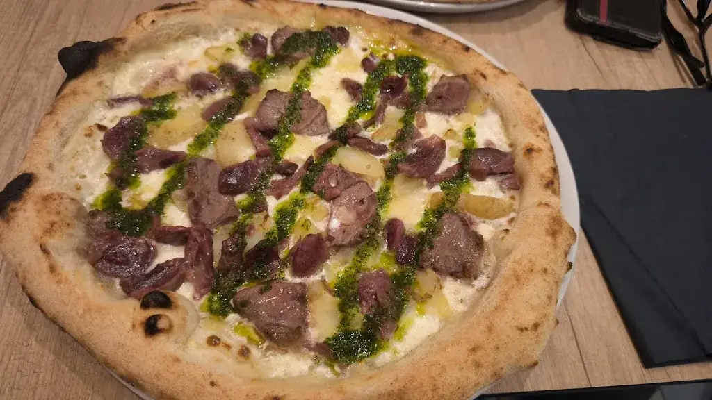 Lakme Emlak_Vilano Pizza_Ayguesvives_review