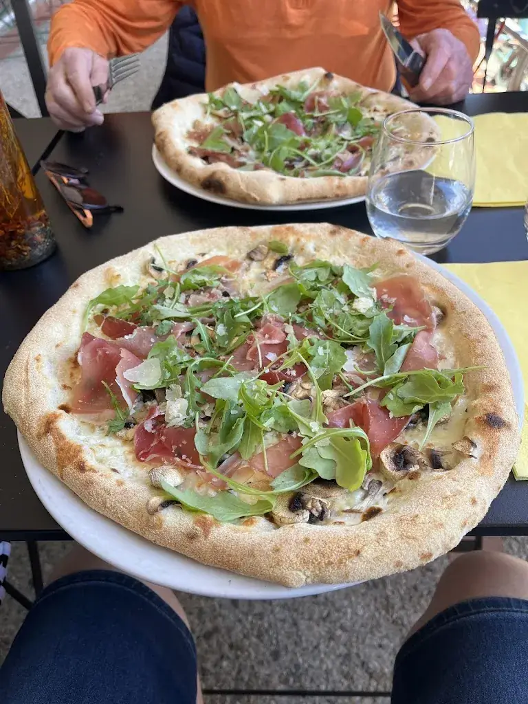 Cédric Boutonnet_Vilano Pizza_Ayguesvives_review