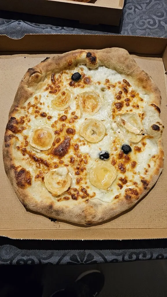 Laurent ROC_Pizza Di Napoli Ayguesvives_Ayguesvives_reseña