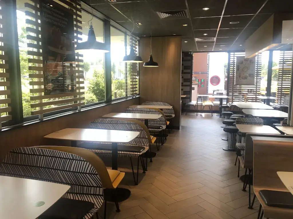 McDonald's Ayguesvives_Ayguesvives_slider_image_3