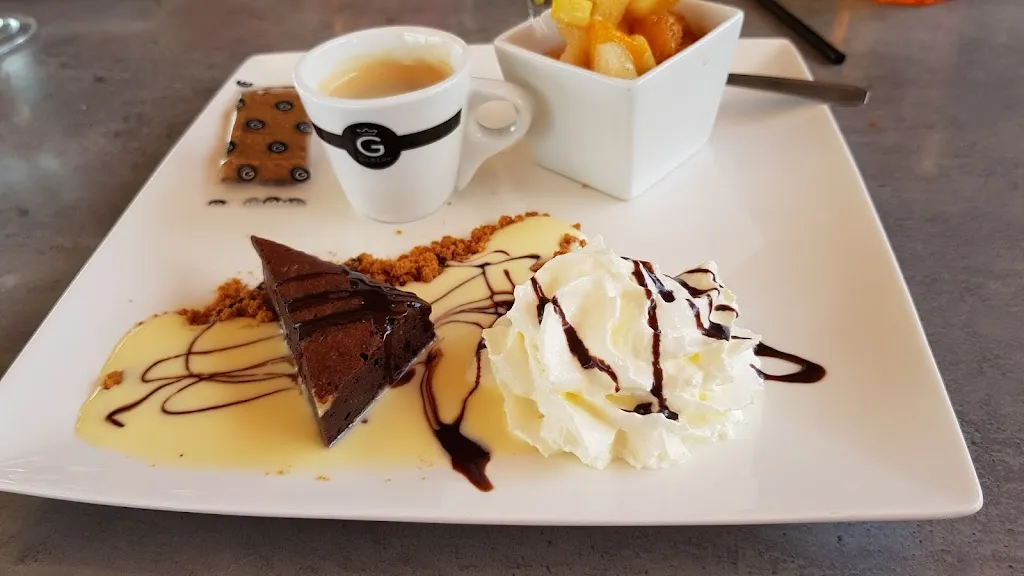 La Guinguette du lac_Olonzac_slider_image_3