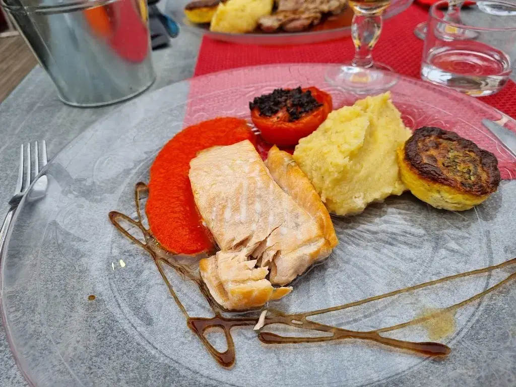 Le Bistrot Gourmand_Homps_slider_image_2