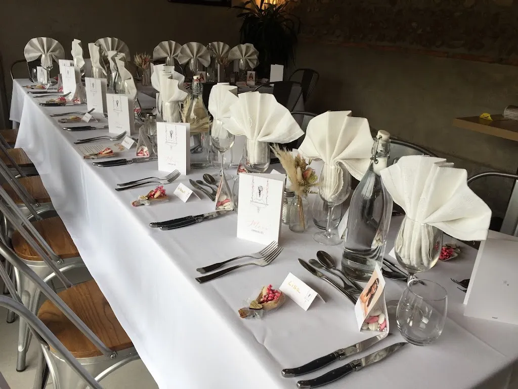 The Artist Table Auterive_Auterive_slider_image_1