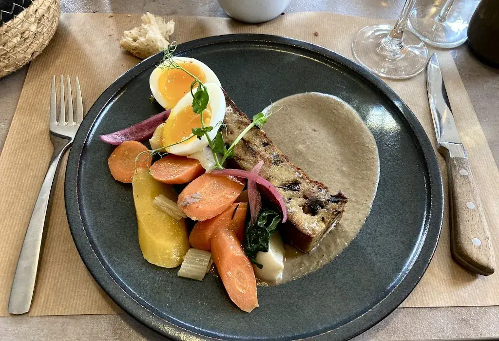 Joan Skelton Smith_Beurre Noisette, LUCENAY, BEAUJOLAIS_Lucenay_review