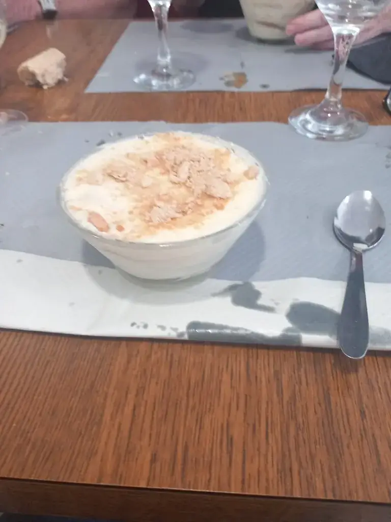 mary ro_Churrasqueira tuga_Auterive_review