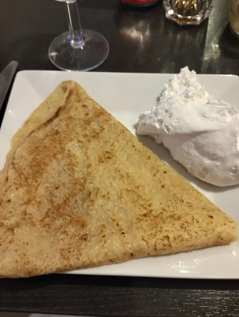 Gaëlle Heritier_Creperie Le Jardin_Auterive_review