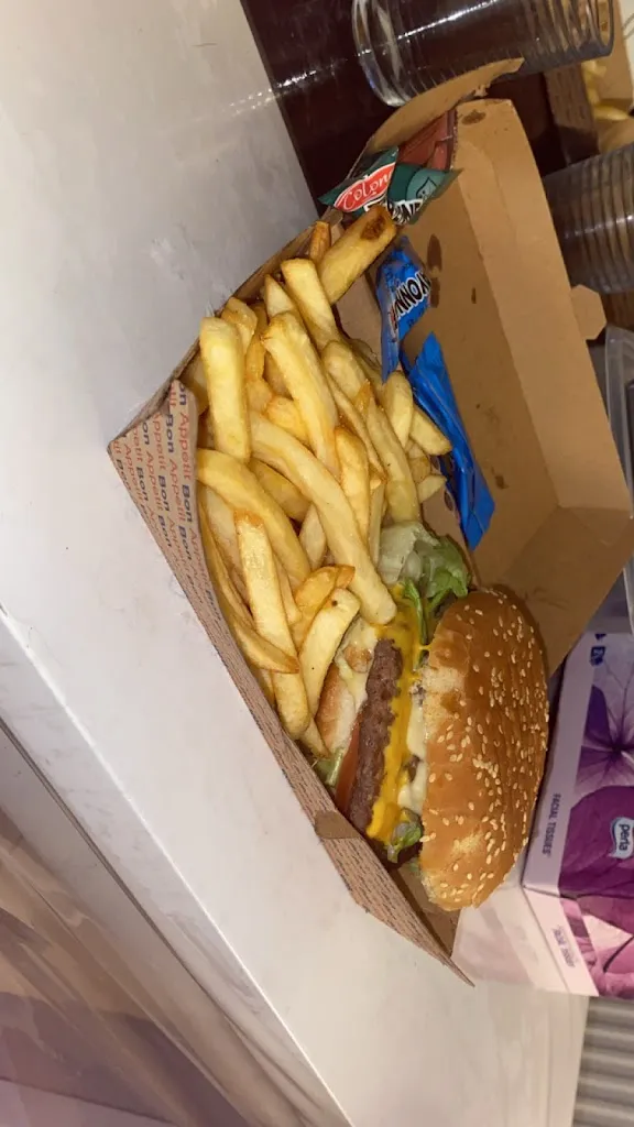 Mayssa Neggaz_Les Quatres Saveurs_Auterive_review