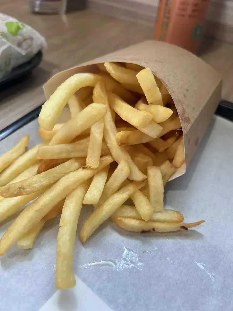 Lenna V._La ruche_Auterive_review