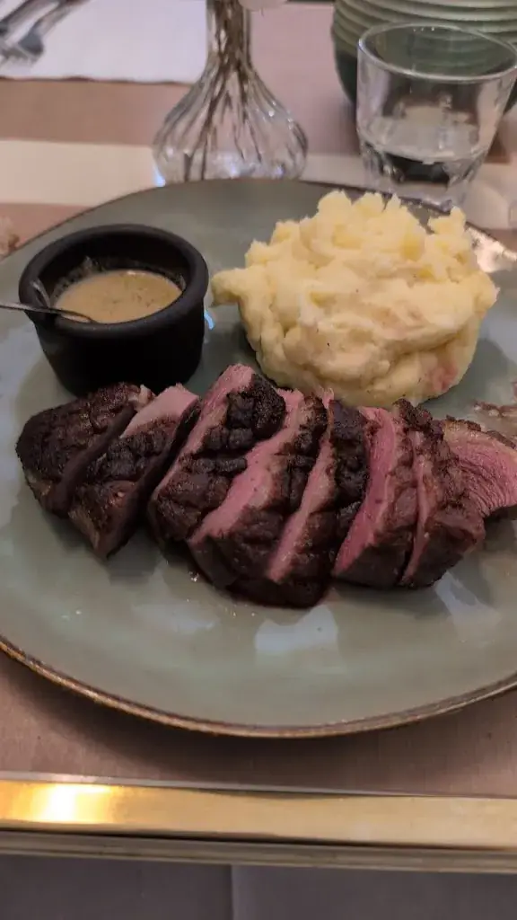 Carl Spanoghe_La Plage_Venerque_review