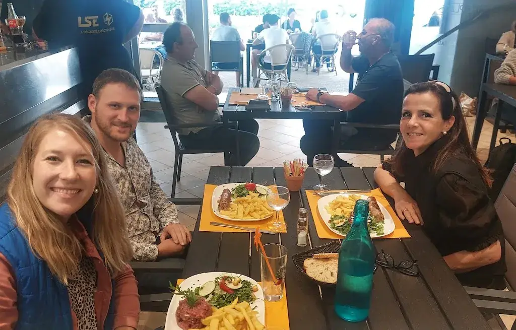 Maryline Helluin_Le QG_Teil_review