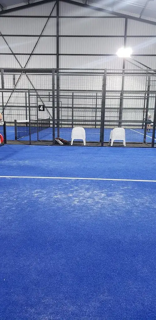 Padel Time_Auterive_slider_image_3