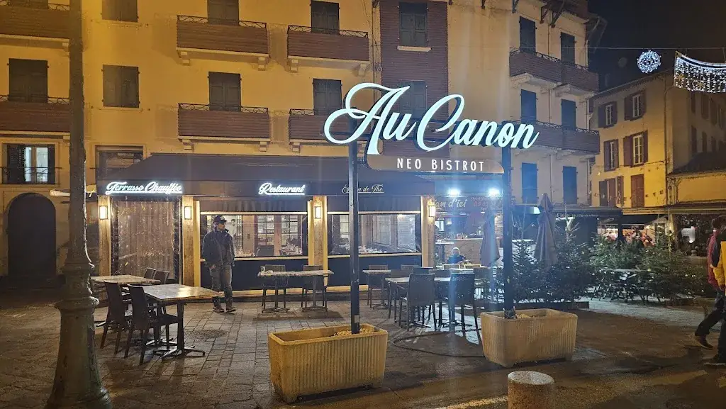 Au canon neo bistrot Restaurant in Ax-les-Thermes