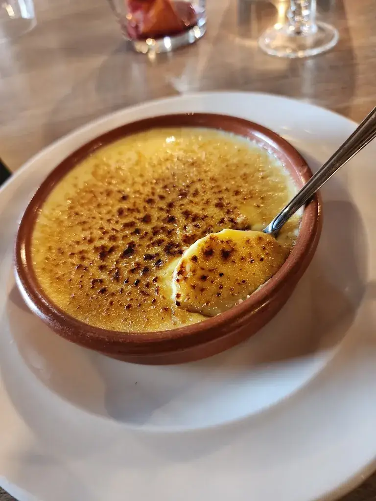 Antonio Silva_Casa Mauricio_Ax-les-Thermes_review