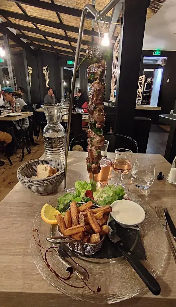 dan thompson_Casa Mauricio_Ax-les-Thermes_review