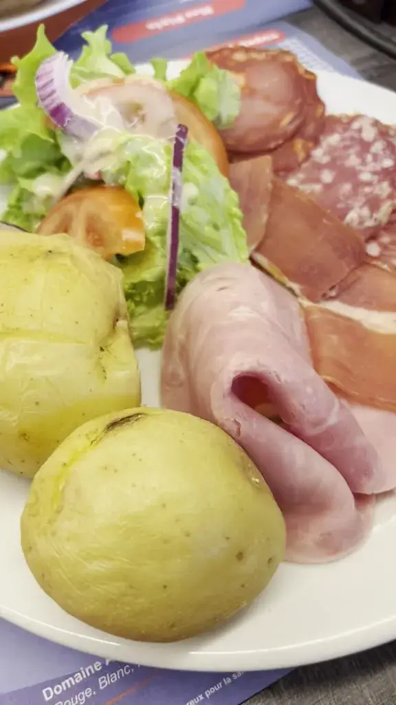 Restaurant Lou Cantou_Ax-les-Thermes_slider_image_2