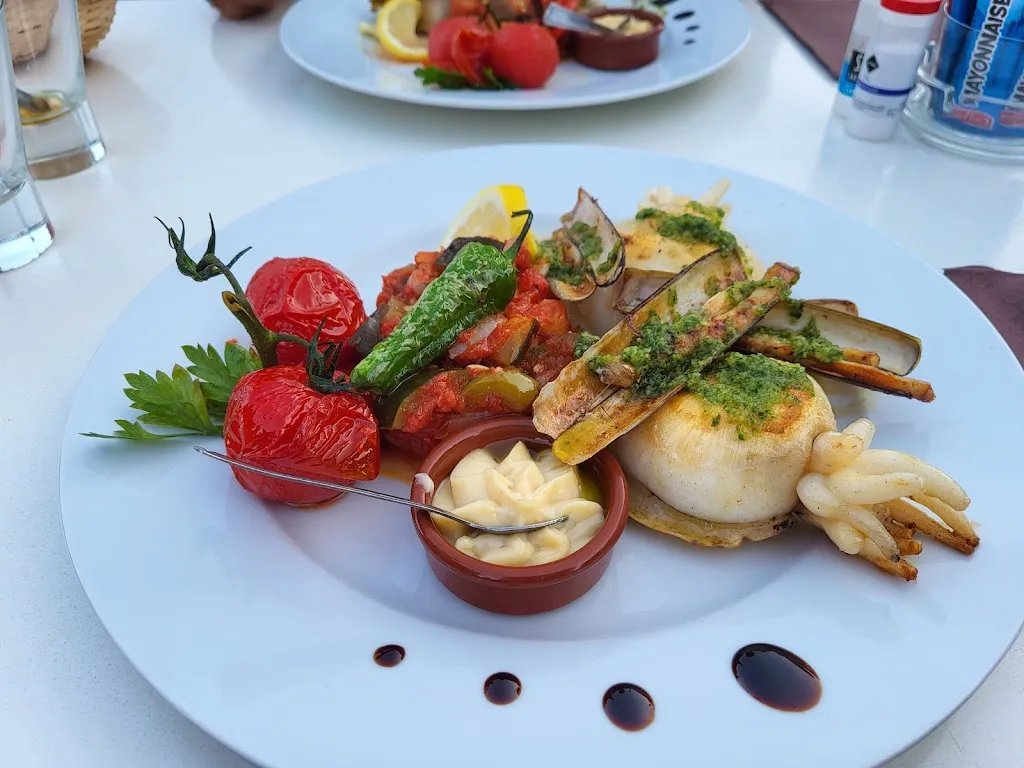 Le Komo_Ax-les-Thermes_slider_image_3