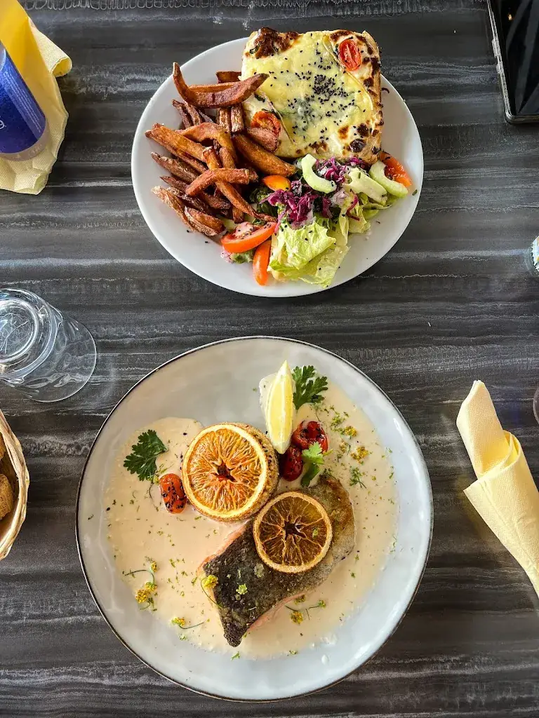 Sujed Soradaj_la Marmotte Toquée_Ignaux_review