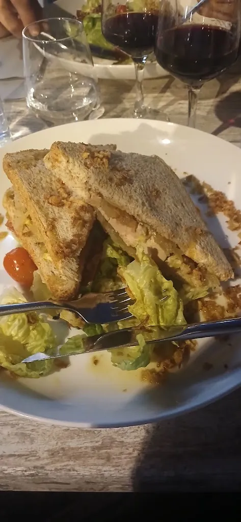 Angélique Bourdon_Couteaux Fourchettes ☕️ 🍴Café Restaurant_Ax-les-Thermes_recensione