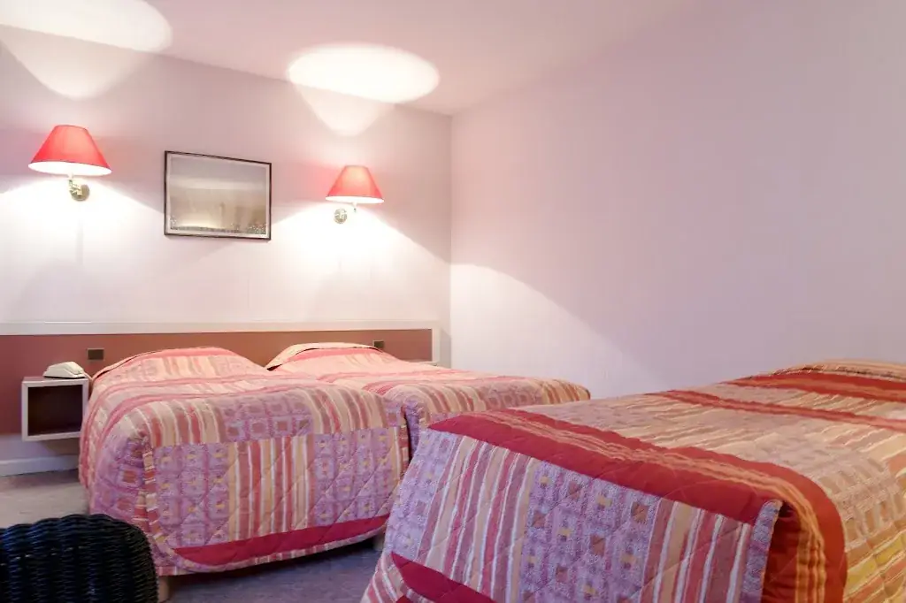 Logis Hôtel l'Auzeraie restaurant in Ax-les-Thermes