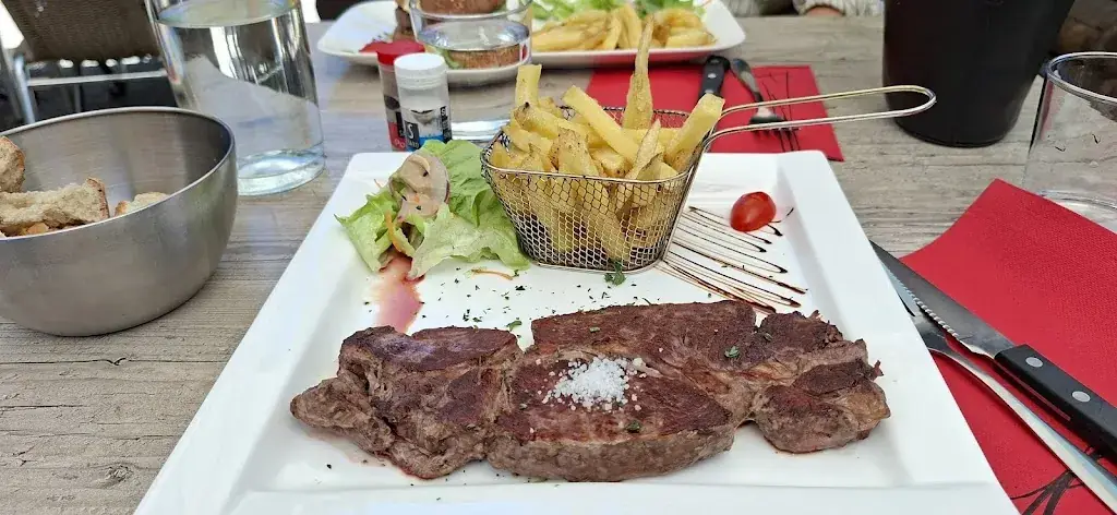 Le Nagear_Savignac-les-Ormeaux_slider_image_3