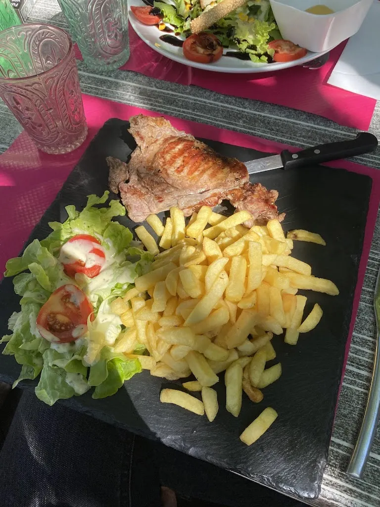 Le Velvet_Bagard_slider_image_3