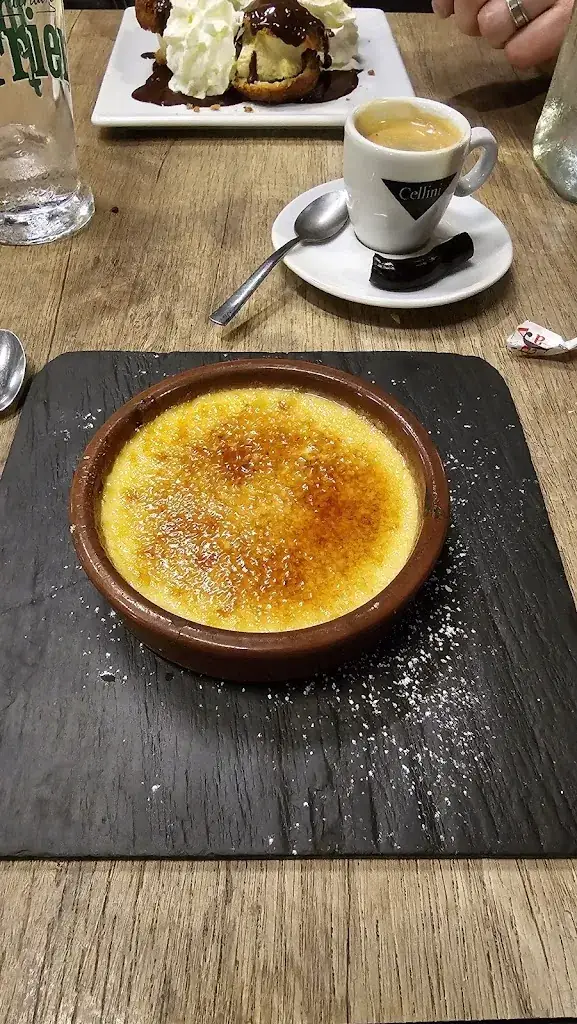 S Jones_Restaurant La Fontaine_Bagnères-de-Bigorre_review