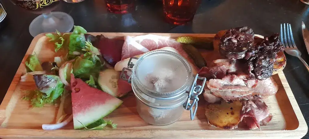 Le Schuss_Bagnères-de-Bigorre_slider_image_3