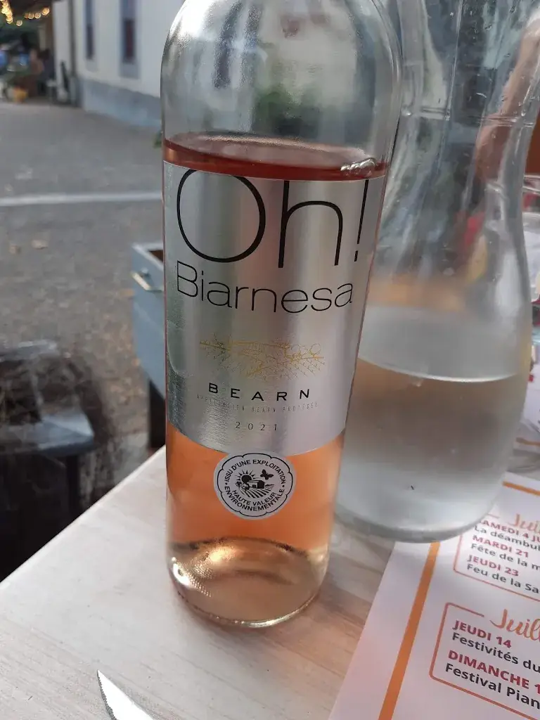 Houda VBRT_Le Café Des Thermes_Bagnères-de-Bigorre_recensione